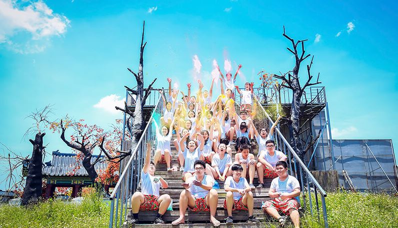 Tại Sao Nên Thuê Thợ Chụp Kỷ Yếu Chuyên Nghiệp Ở Hà Nội