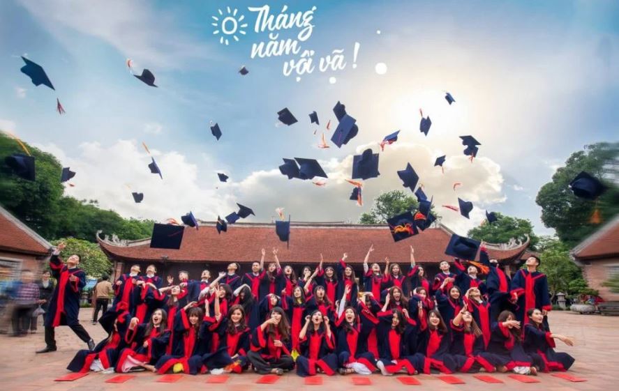 Tại Sao Nên Thuê Thợ Chụp Ảnh Kỷ Yếu Chuyên Nghiệp Ở TpHCM